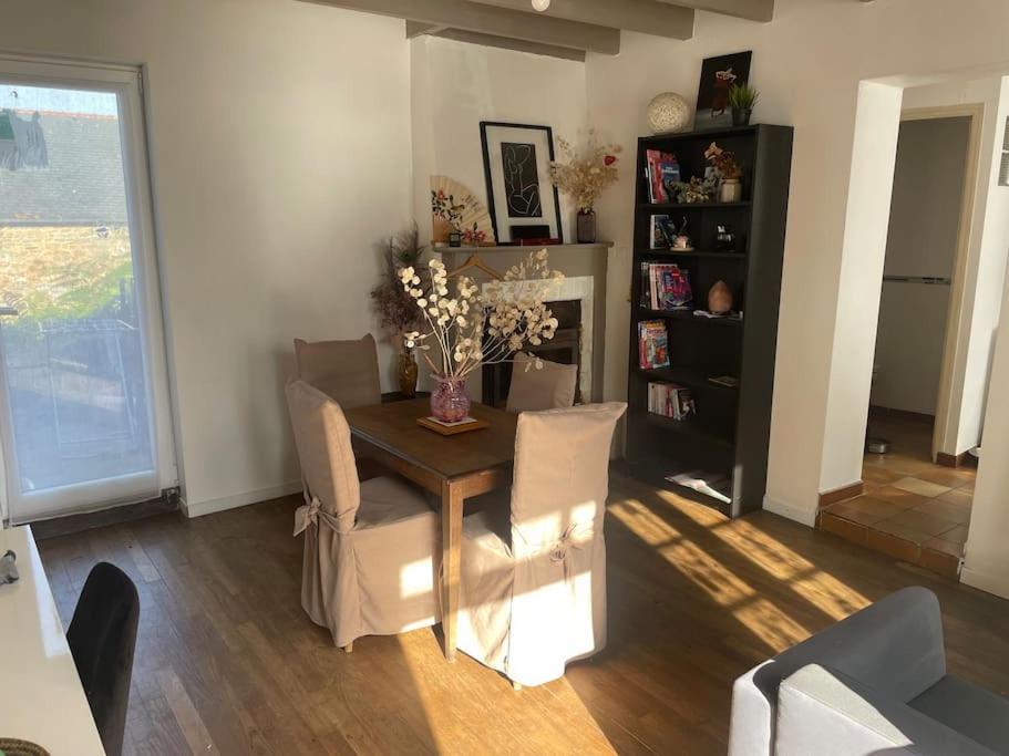 Charmante Maison, Coeur De Bourg Bazouges-la-Pérouse Zewnętrze zdjęcie