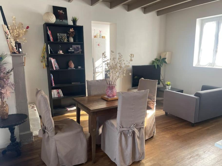 Charmante Maison, Coeur De Bourg Bazouges-la-Pérouse Zewnętrze zdjęcie